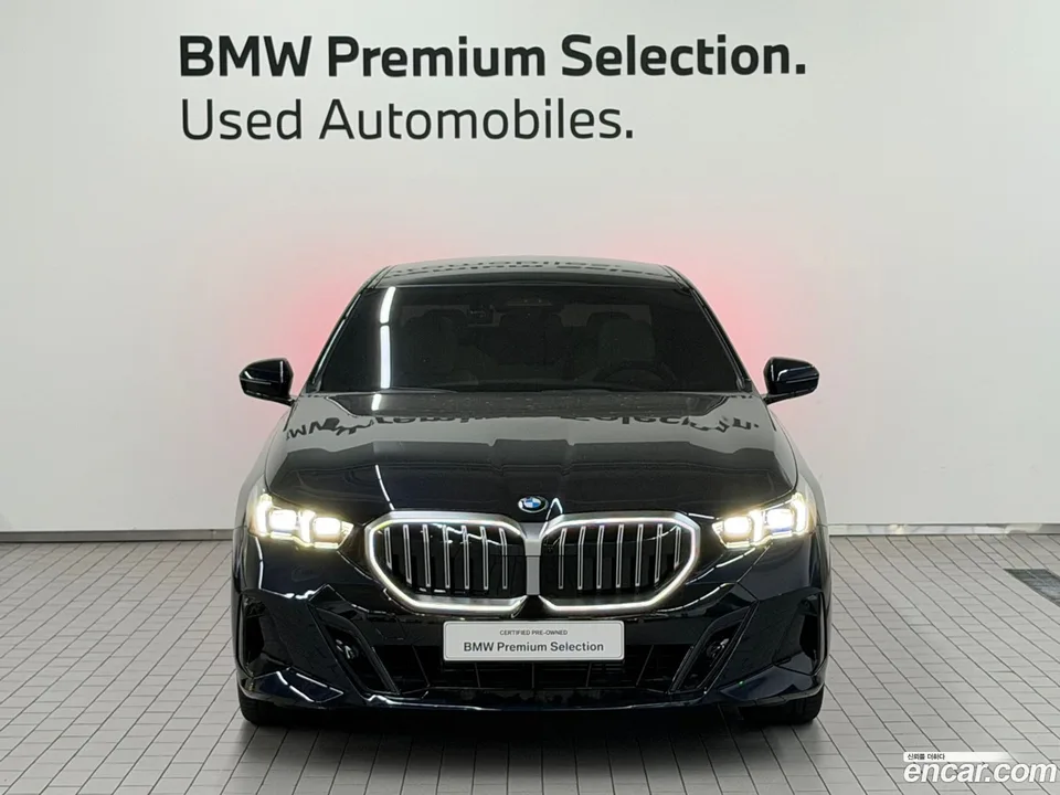 BMW 5 Series 523d M 2025 — миниатюра 3