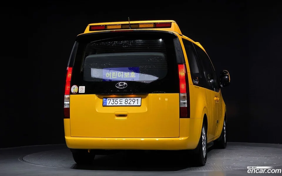 Hyundai Staria L3.5 2023 — миниатюра 4