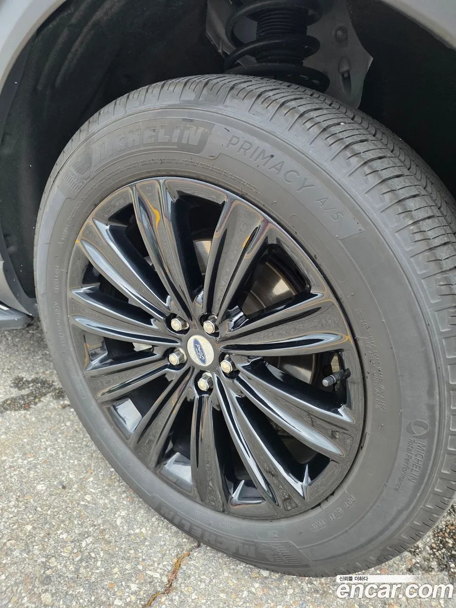 Ford Explorer 2.3 4WD 2022 — миниатюра 2