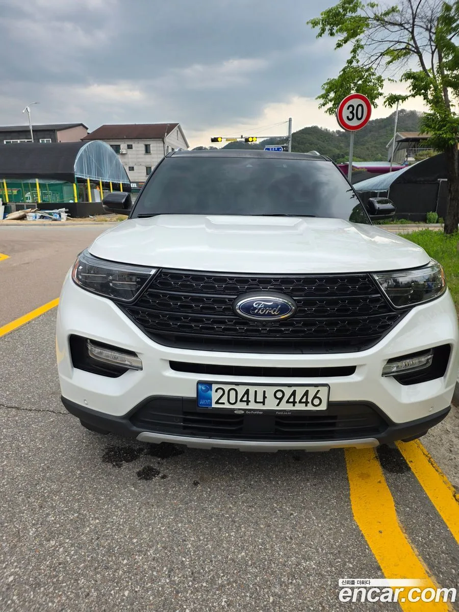 Ford Explorer 2.3 4WD 2022 — миниатюра 3