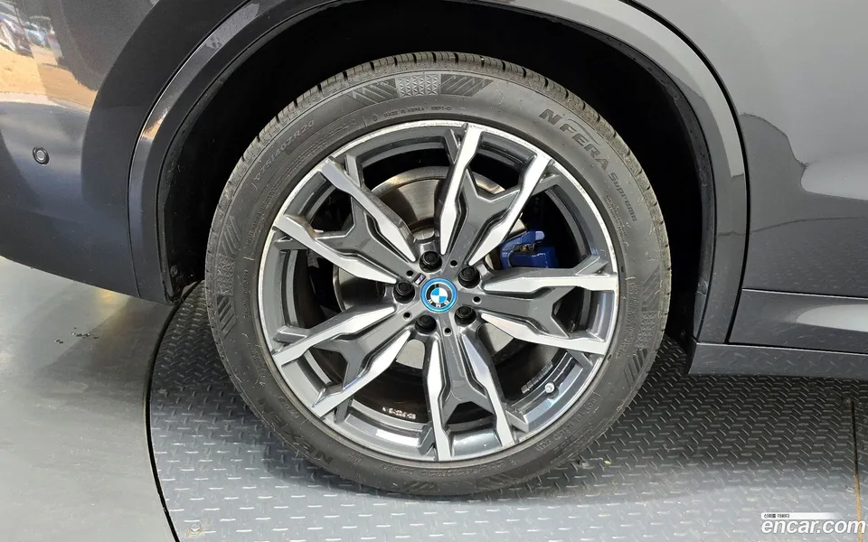 BMW X3 xDrive 30e M 2023 — миниатюра 2