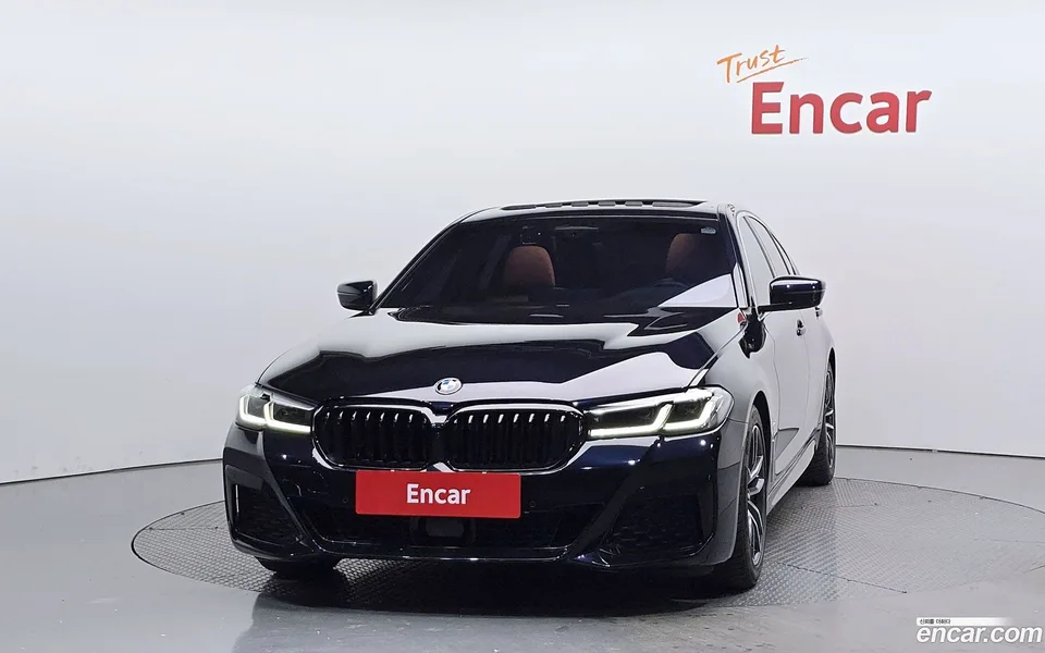 BMW 5 Series 520i M 2022 — миниатюра 3