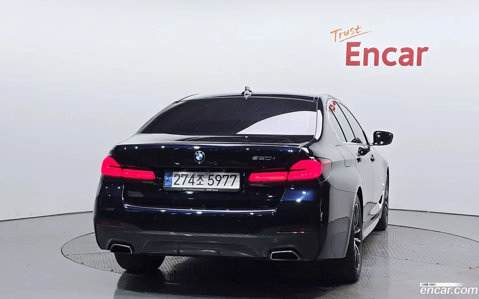 BMW 5 Series 520i M 2022 — миниатюра 4