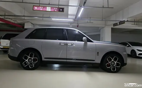 Rolls-Royce Cullinan 2023 купить в Москве