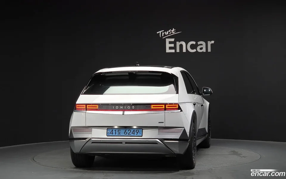 Hyundai Ioniq 5 AWD 2024 — миниатюра 4