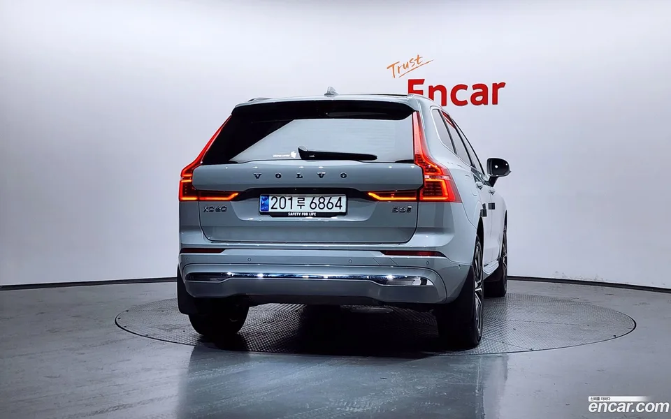 Volvo XC60 B6 2023 — миниатюра 4