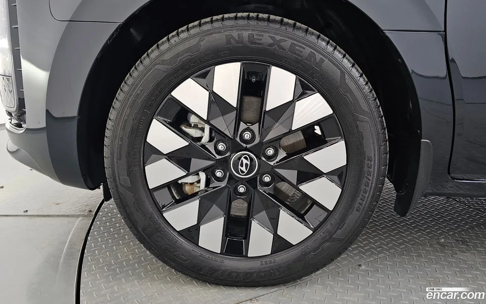Hyundai Staria HEV 1.6 9 2024 — миниатюра 5