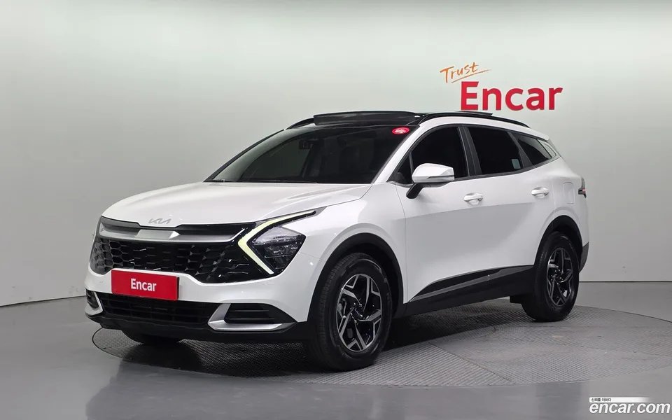 Kia Sportage 2.0 4WD 2023 — фото 1, купить с доставкой в Москву