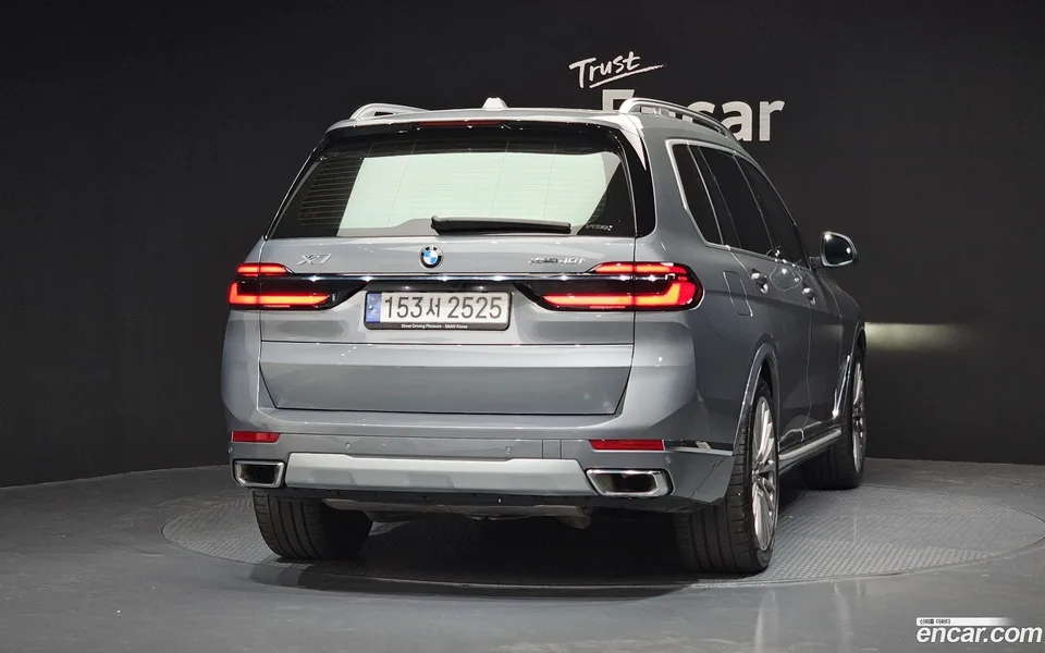 BMW X7 xDrive 40i 7 2022 — миниатюра 4