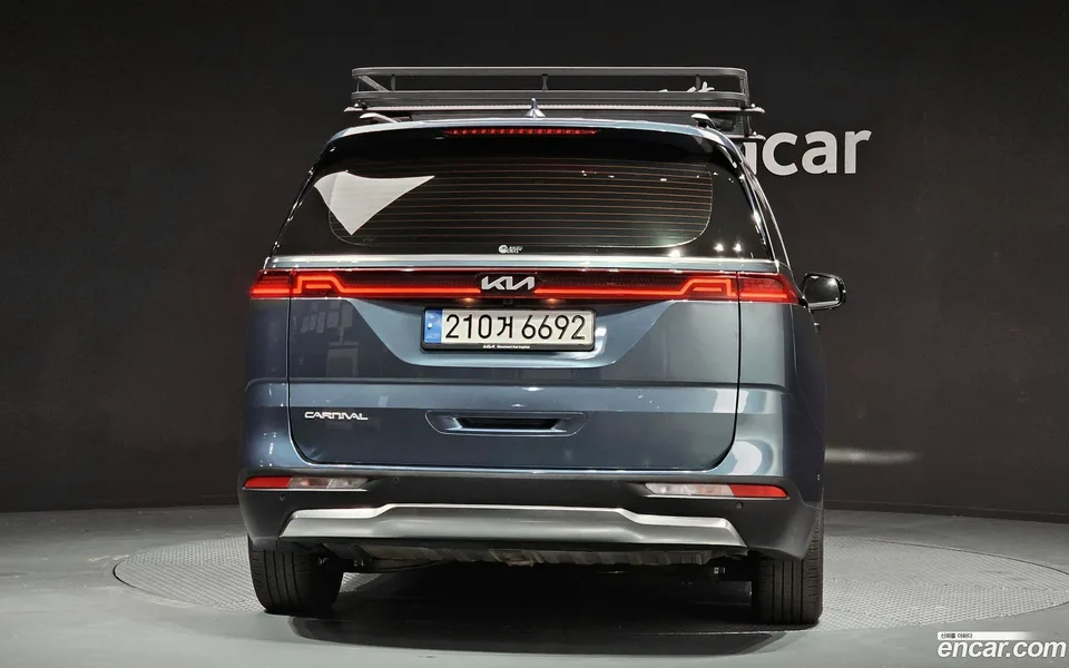 Kia Carnival 7 2023 — миниатюра 4