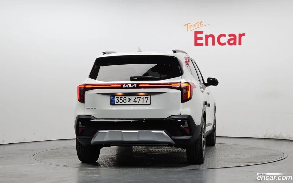 Kia Seltos 1.6 2WD 2024 — миниатюра 4