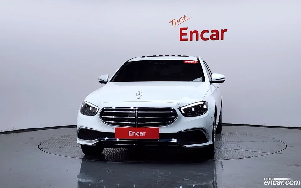Mercedes-Benz E-Class E250 2023 — миниатюра 3