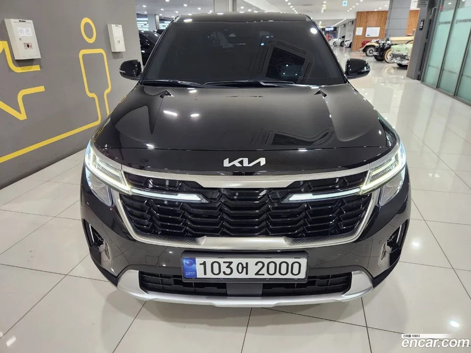 Kia Seltos 2.0 2WD 2023 — миниатюра 3
