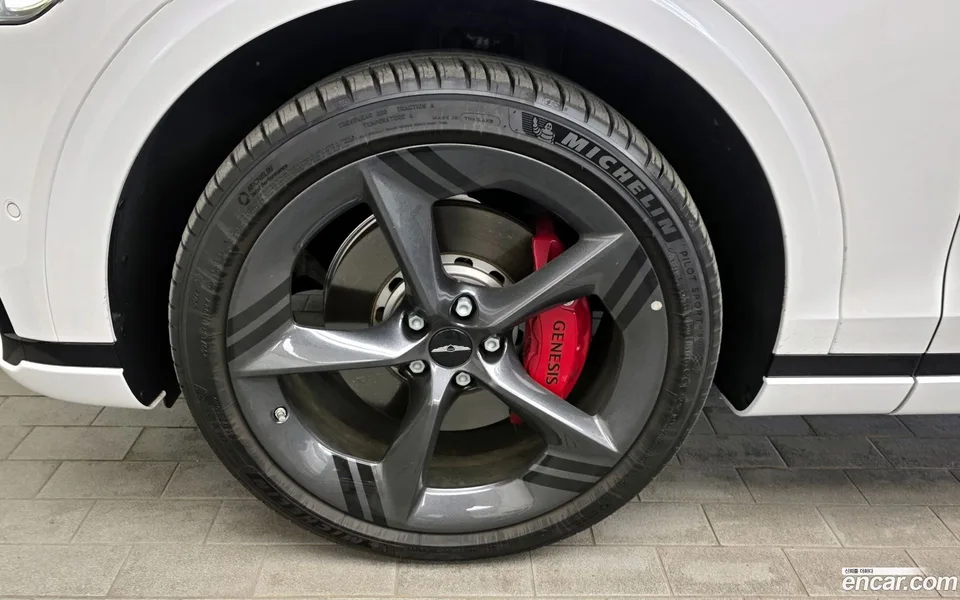 Genesis GV70 3.5T AWD 2024 — миниатюра 2