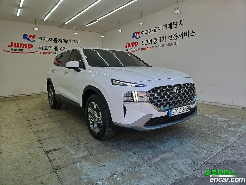 Hyundai SantaFe 2.5T 2WD 2023 — фото 1, купить с доставкой в Москву