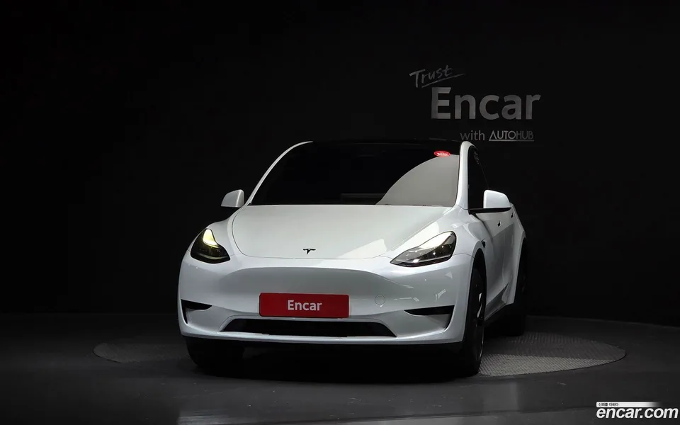 Tesla Model Y RWD 2024 — миниатюра 3