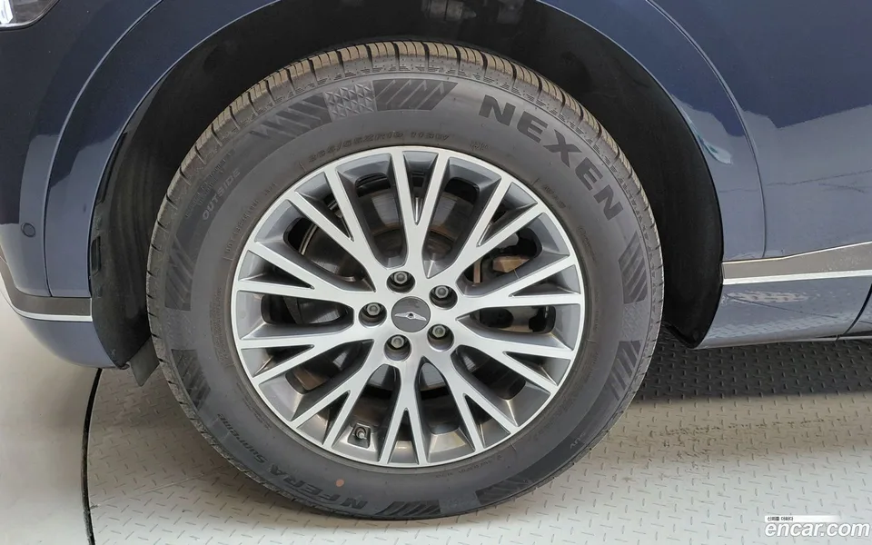 Genesis GV80 2.5T 2WD 2022 — миниатюра 4