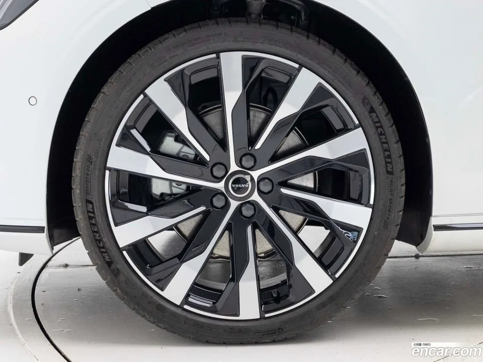Volvo S90 B5 2025 — миниатюра 5
