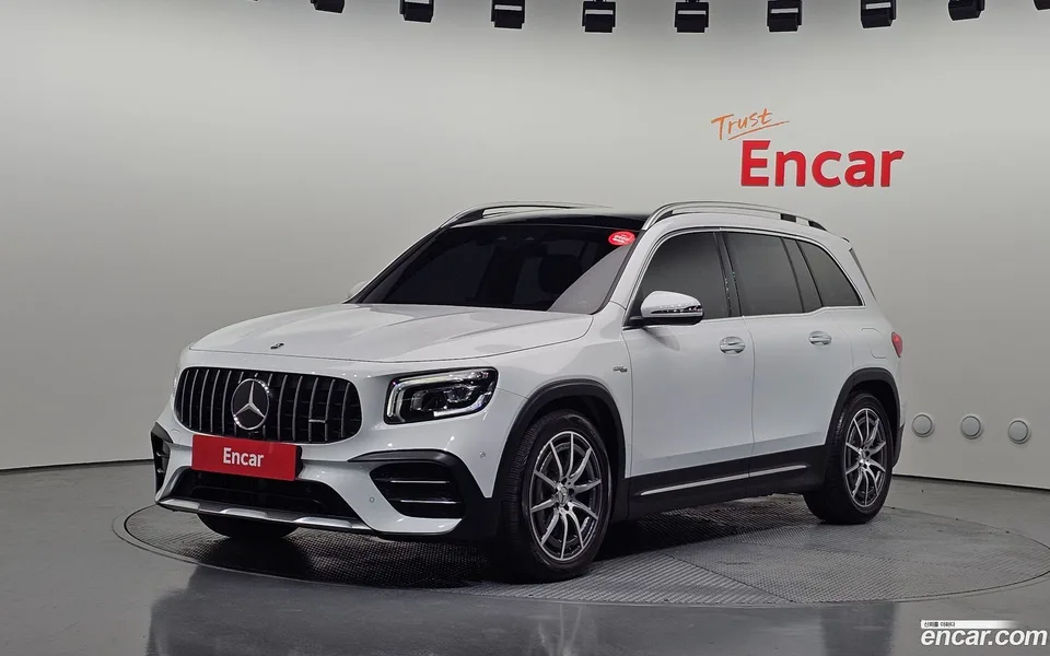 Mercedes-Benz GLB-Class AMG GLB35 4MATIC 2022 — фото 1, купить с доставкой в Москву