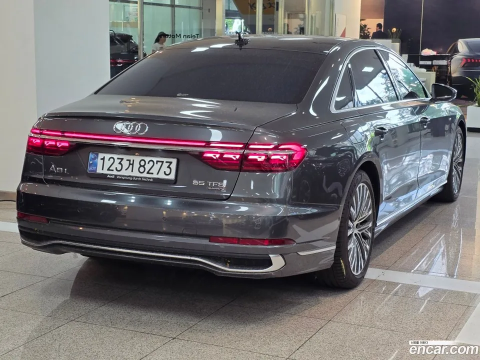 Audi A8 55 TFSI LWB 2023 — миниатюра 2