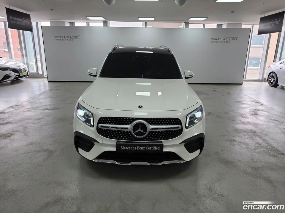 Mercedes-Benz GLB-Class GLB250 4MATIC 2023 — миниатюра 3