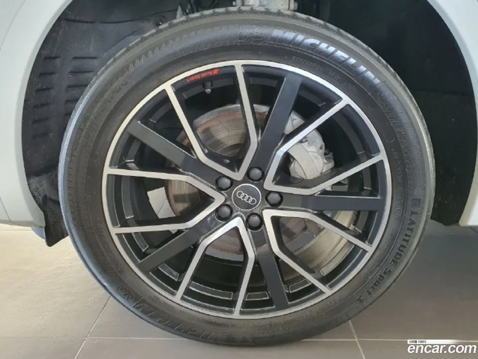 Audi Q5 45 TFSI 2023 — миниатюра 5