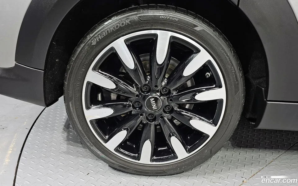 MINI Cooper S 5 2023 — миниатюра 2