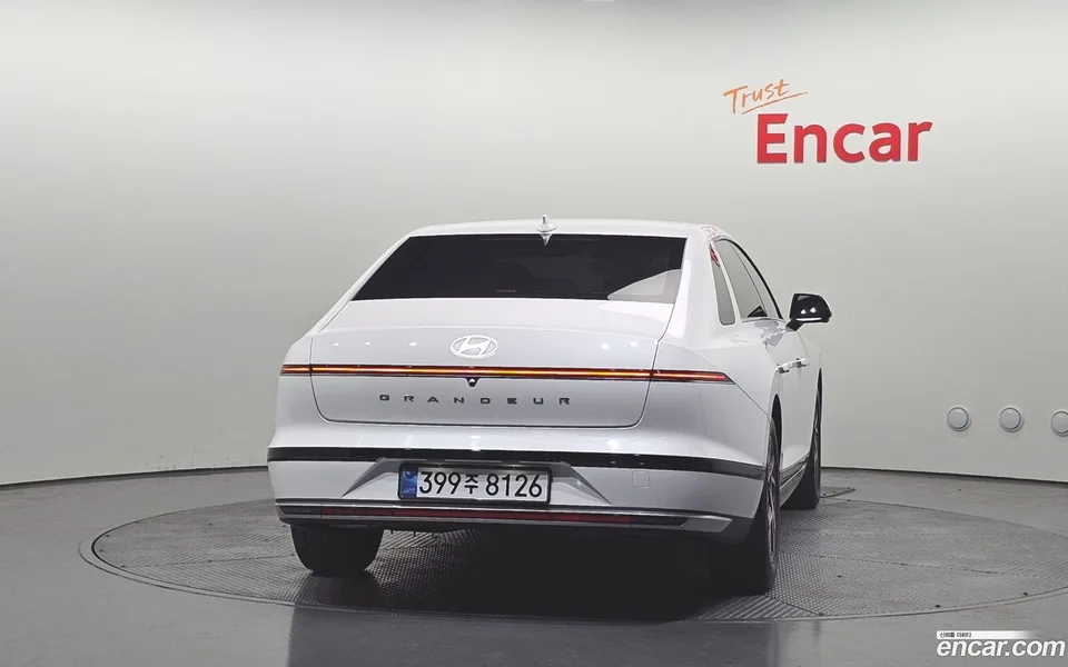 Hyundai Grandeur Hybrid 2024 — миниатюра 4