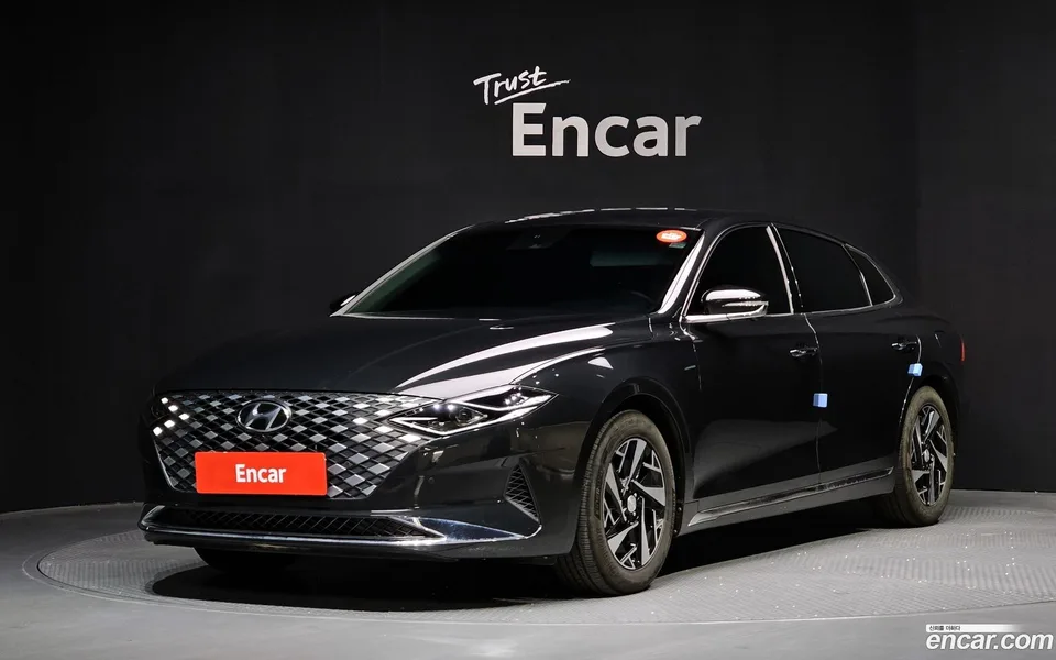 Hyundai Grandeur IG Hybrid 2022 — фото 1, купить с доставкой в Москву