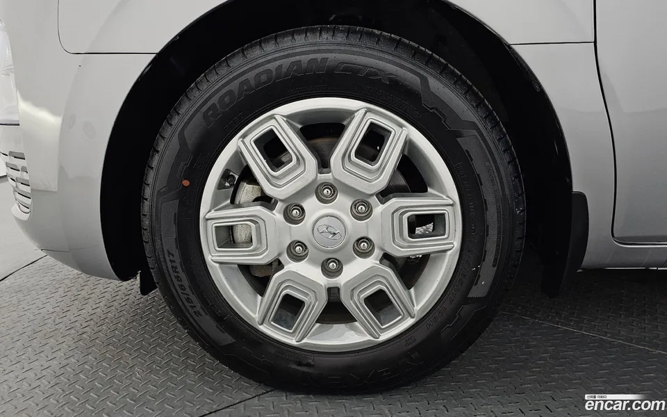 Hyundai Staria 5 2023 — миниатюра 5