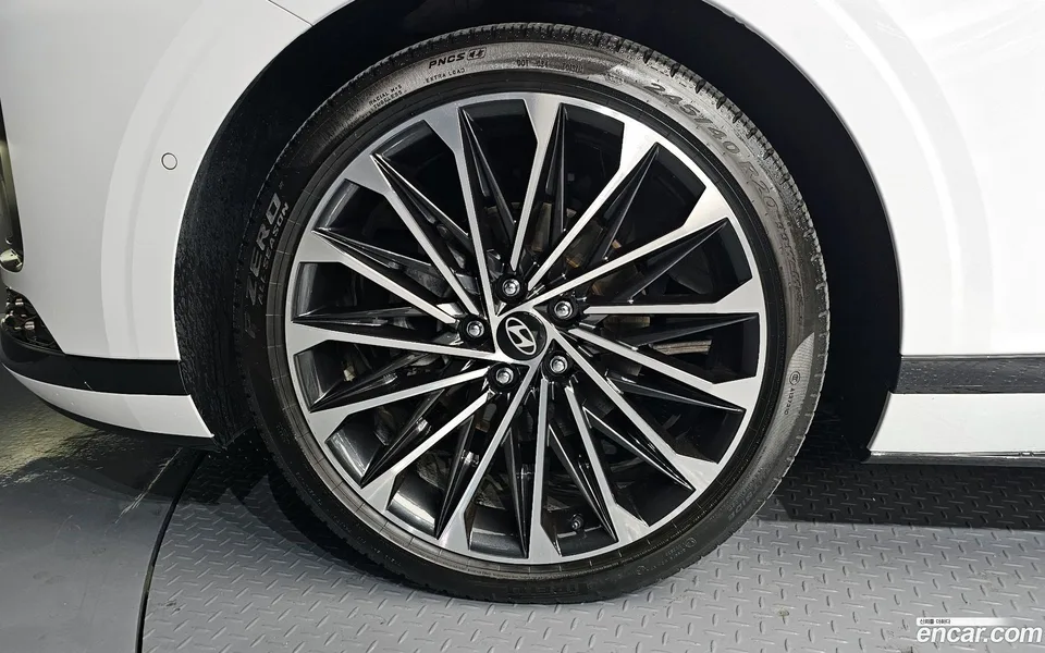 Hyundai Grandeur Hybrid 2024 — миниатюра 2