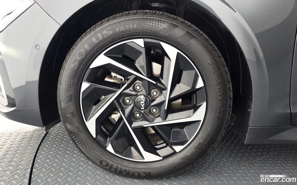Kia K5 Hybrid 2024 — миниатюра 5