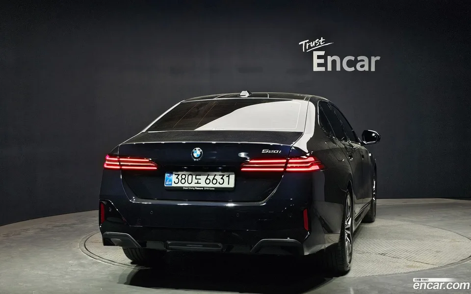 BMW 5 Series 520i M 2025 — миниатюра 4