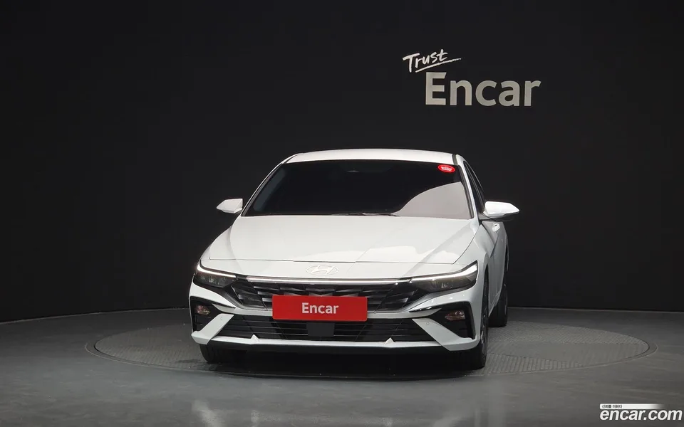Hyundai Avante CN7 Hybrid 2025 — миниатюра 3