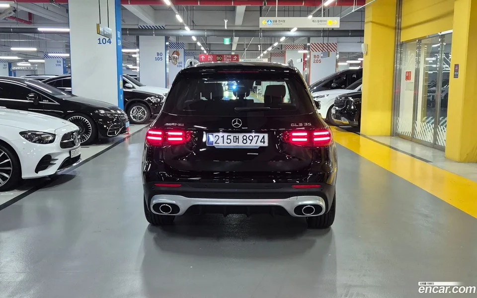 Mercedes-Benz GLB-Class AMG GLB35 4MATIC 2025 — миниатюра 3