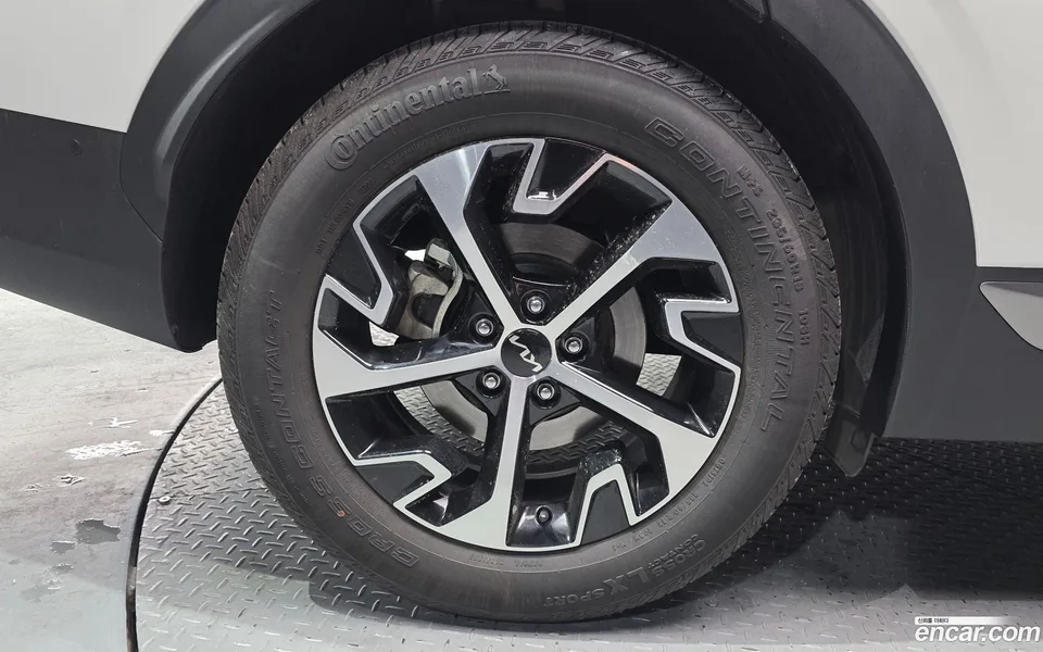 Kia Sportage Hybrid 2WD 2023 — миниатюра 2