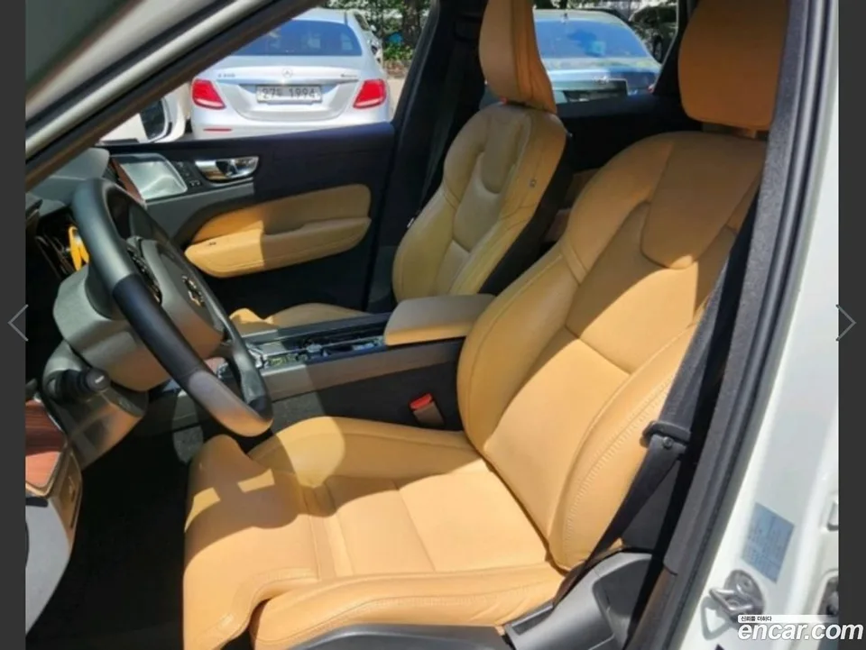 Volvo XC60 B6 2023 — миниатюра 3