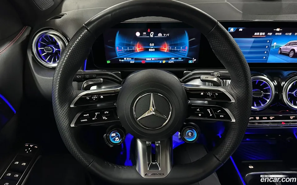 Mercedes-Benz GLB-Class AMG GLB35 4MATIC 2025 — миниатюра 2