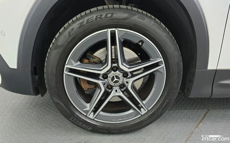 Mercedes-Benz GLB-Class GLB250 4MATIC 2023 — миниатюра 5