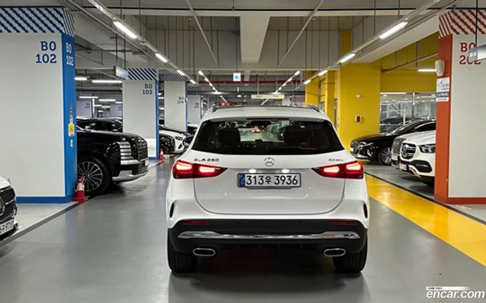 Mercedes-Benz GLA-Class GLA250 4MATIC 2025 — миниатюра 4