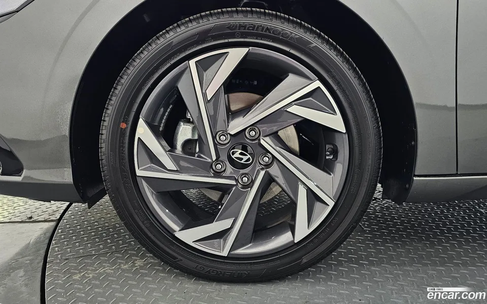 Hyundai Avante CN7 1.6 2026 — миниатюра 2