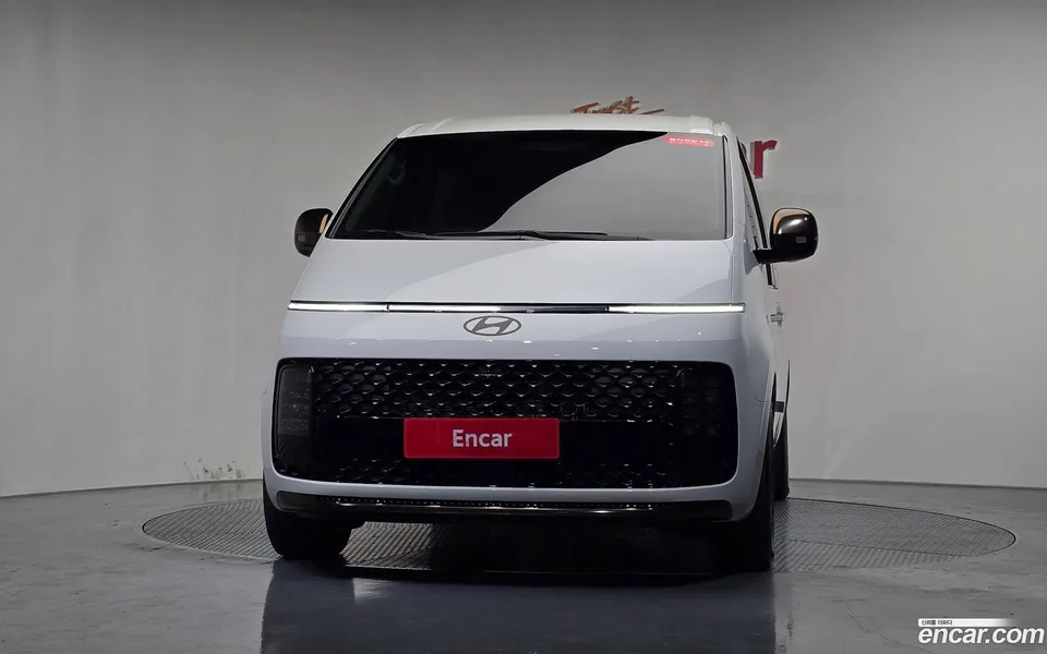 Hyundai Staria 9 2025 — миниатюра 3