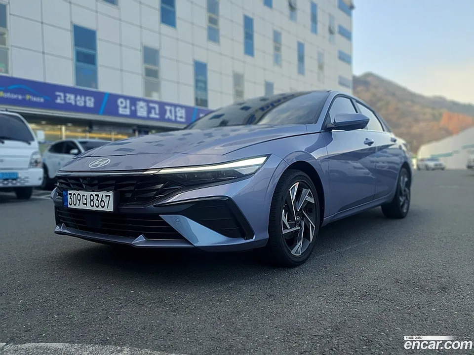 Hyundai Avante CN7 1.6 2025 — фото 1, купить с доставкой в Москву