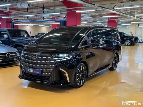 Toyota Alphard 2024 купить в Москве