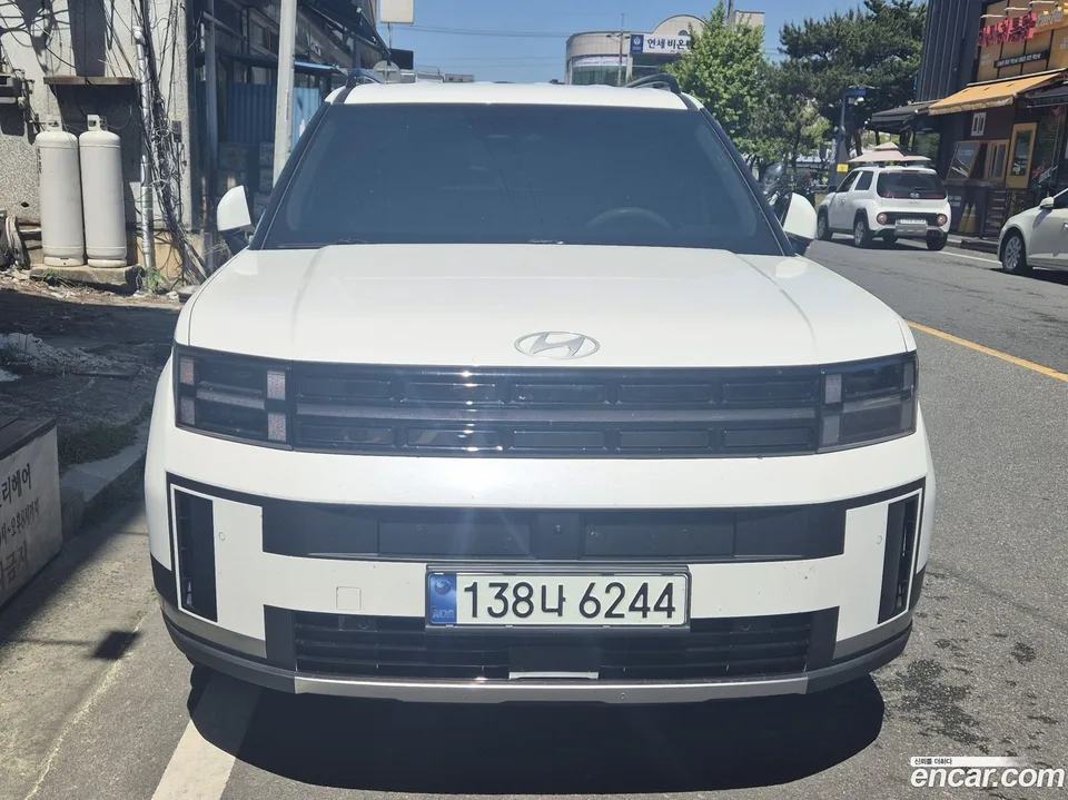 Hyundai SantaFe HEV 1.6 4WD 2023 — фото 1, купить с доставкой в Москву
