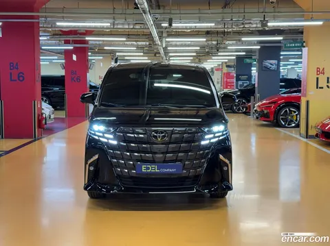 Toyota Alphard 2024 buy in Moscow