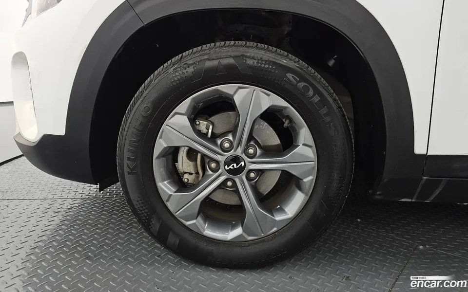 Kia Seltos 2.0 2WD 2023 — миниатюра 2
