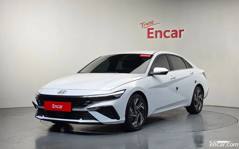 Hyundai Avante CN7 1.6 2023 — фото 1, купить с доставкой в Москву