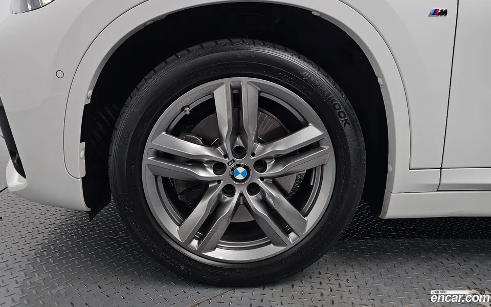 BMW X1 xDrive 20i M 2022 — миниатюра 5