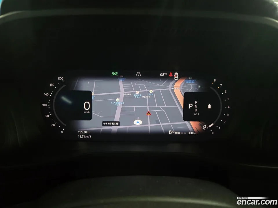 Volvo XC40 B4 2025 — миниатюра 2